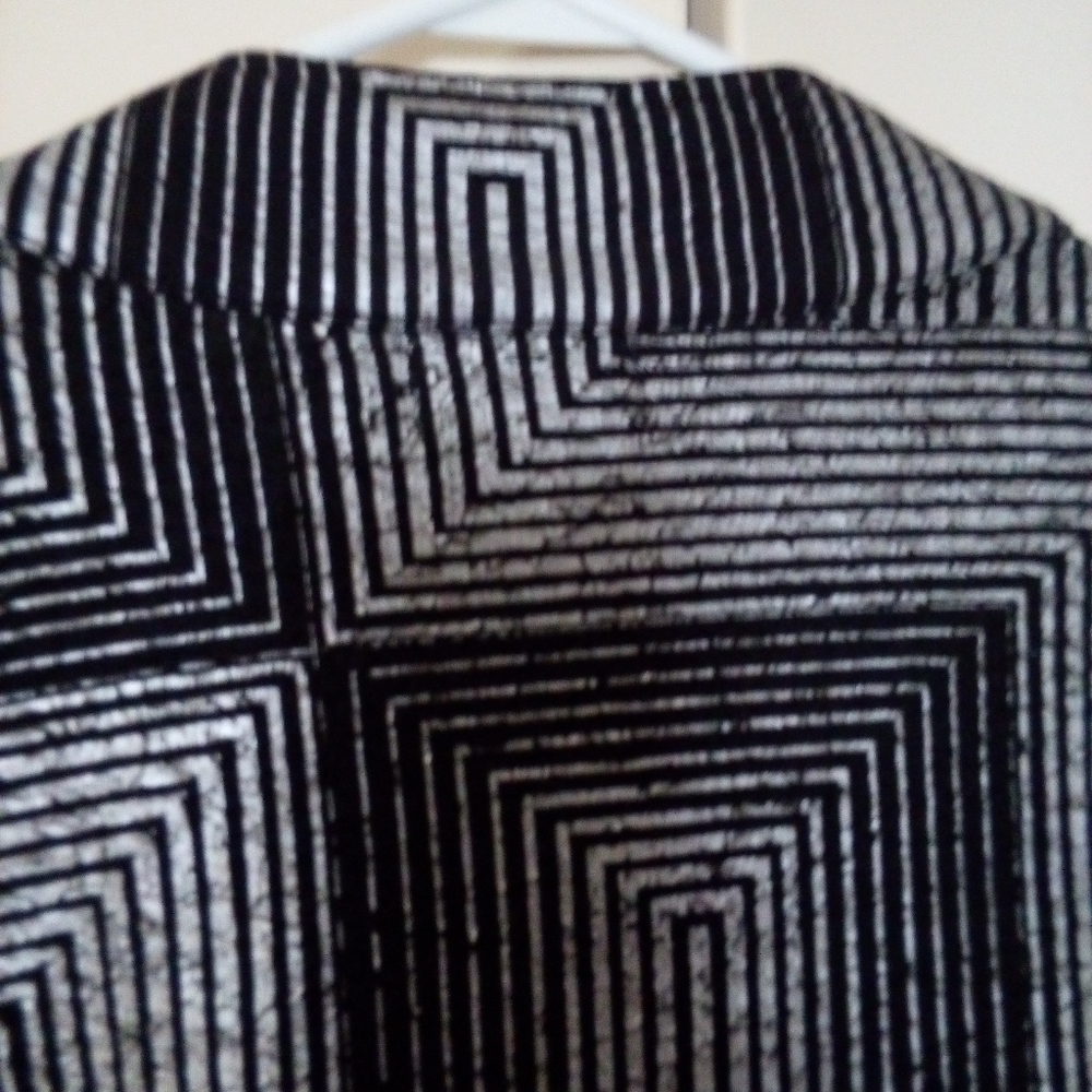 Women's Jacket - Picture 7 of 14